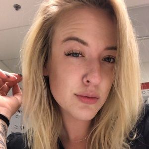 Meet your Posher, Tabitha